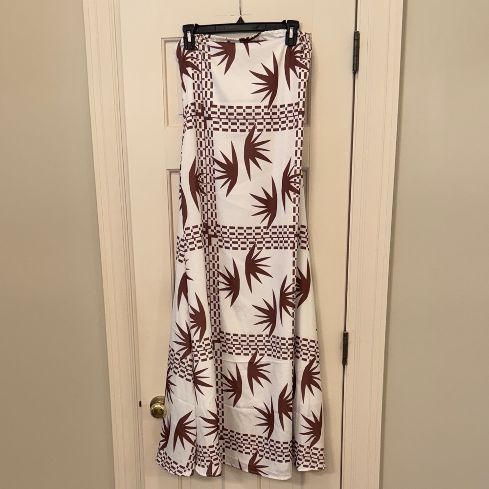 Strapless Brown and White Patterned Maxi Dress